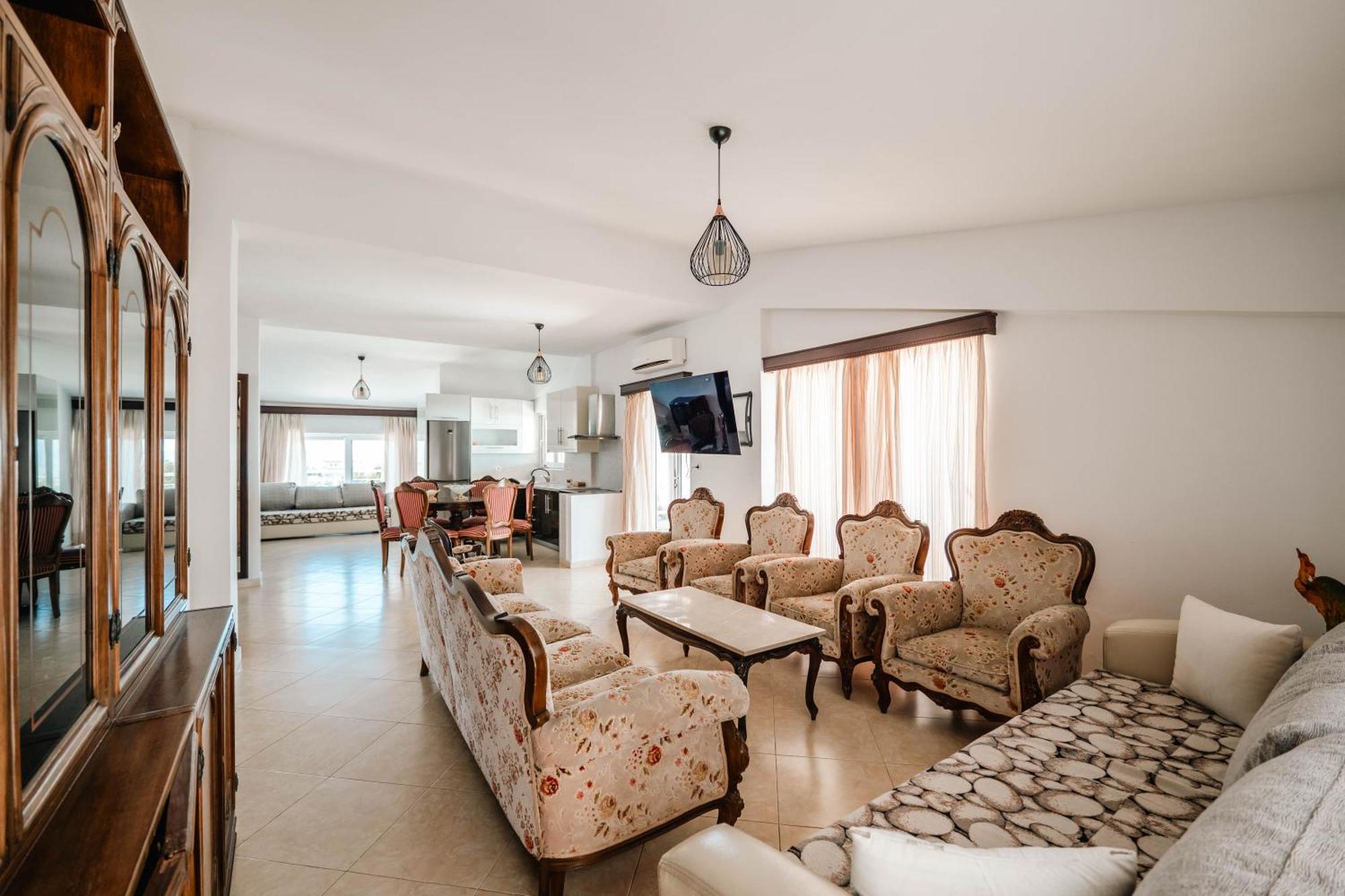Alnes Hotel ซารานเดอ ภายนอก รูปภาพ
