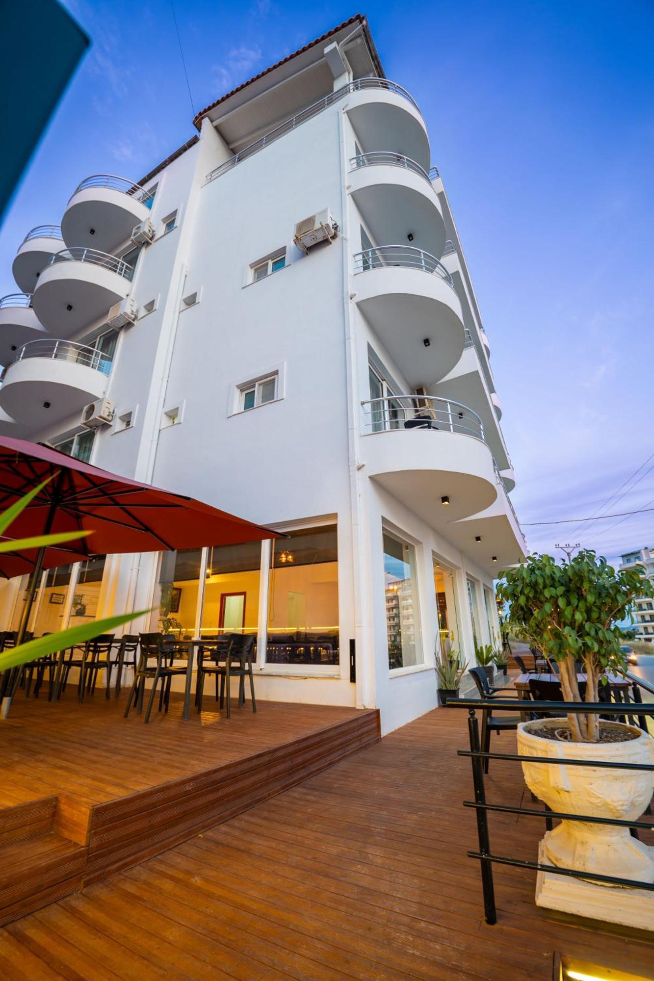 Alnes Hotel ซารานเดอ ภายนอก รูปภาพ