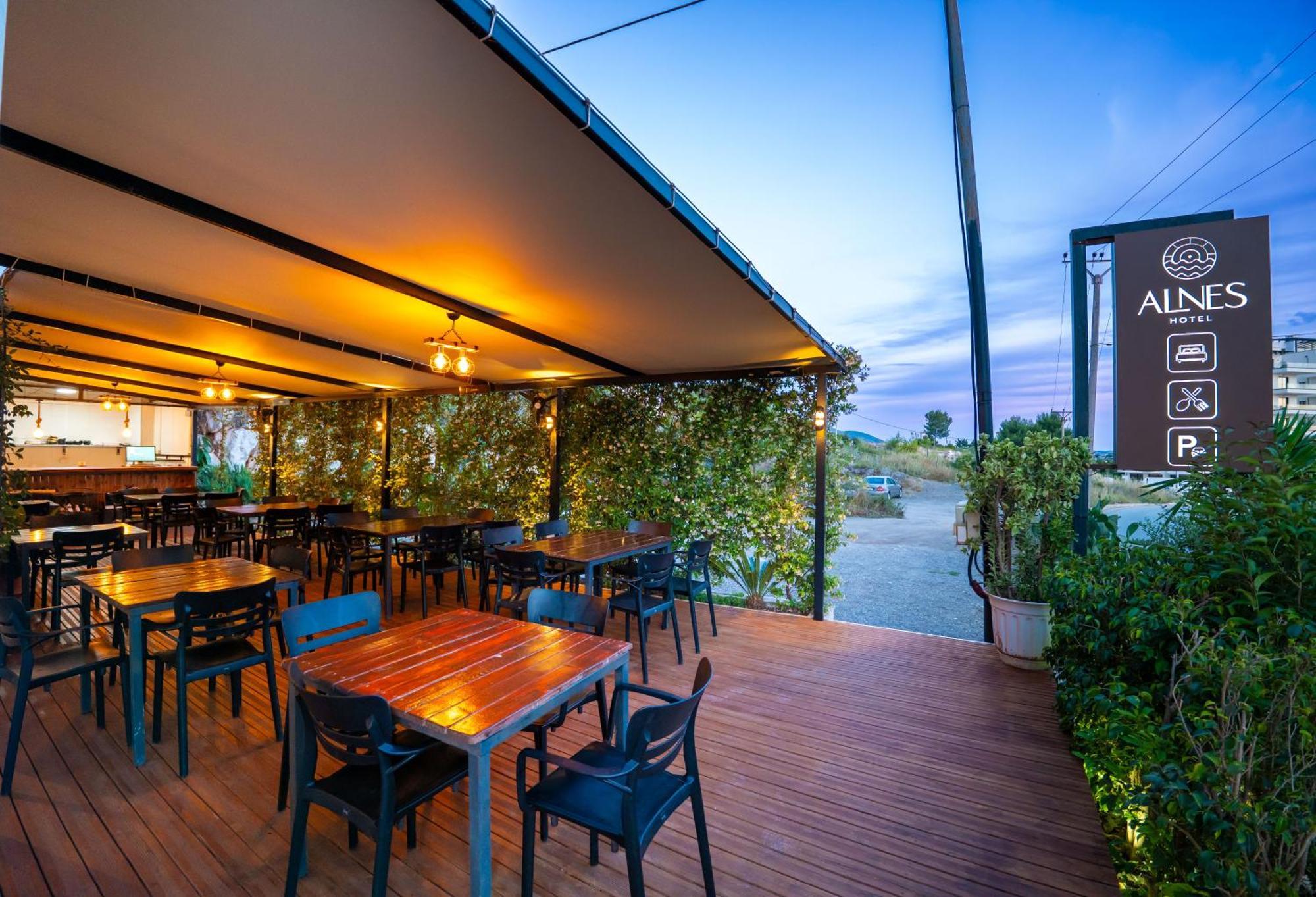 Alnes Hotel ซารานเดอ ภายนอก รูปภาพ